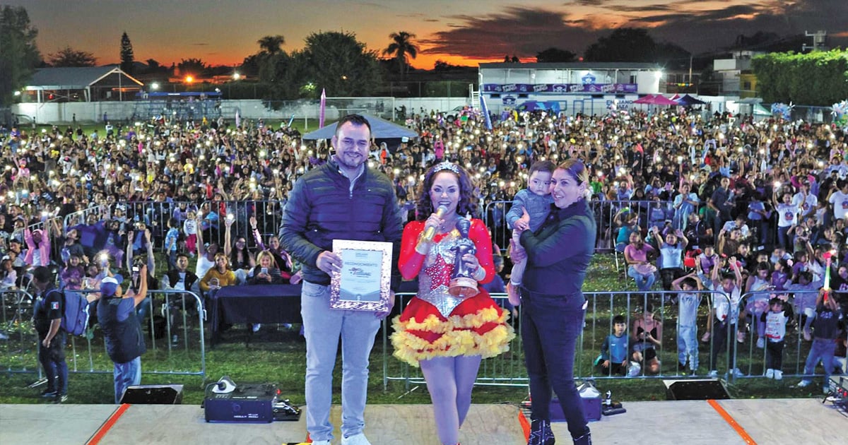 Festeja Sergio Alba a los Reyes en Zapata