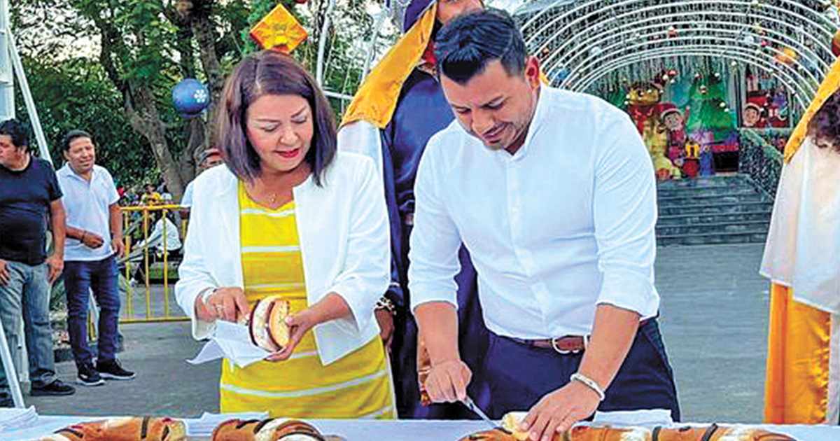 ‘Chalo’ Flores rosca con familias