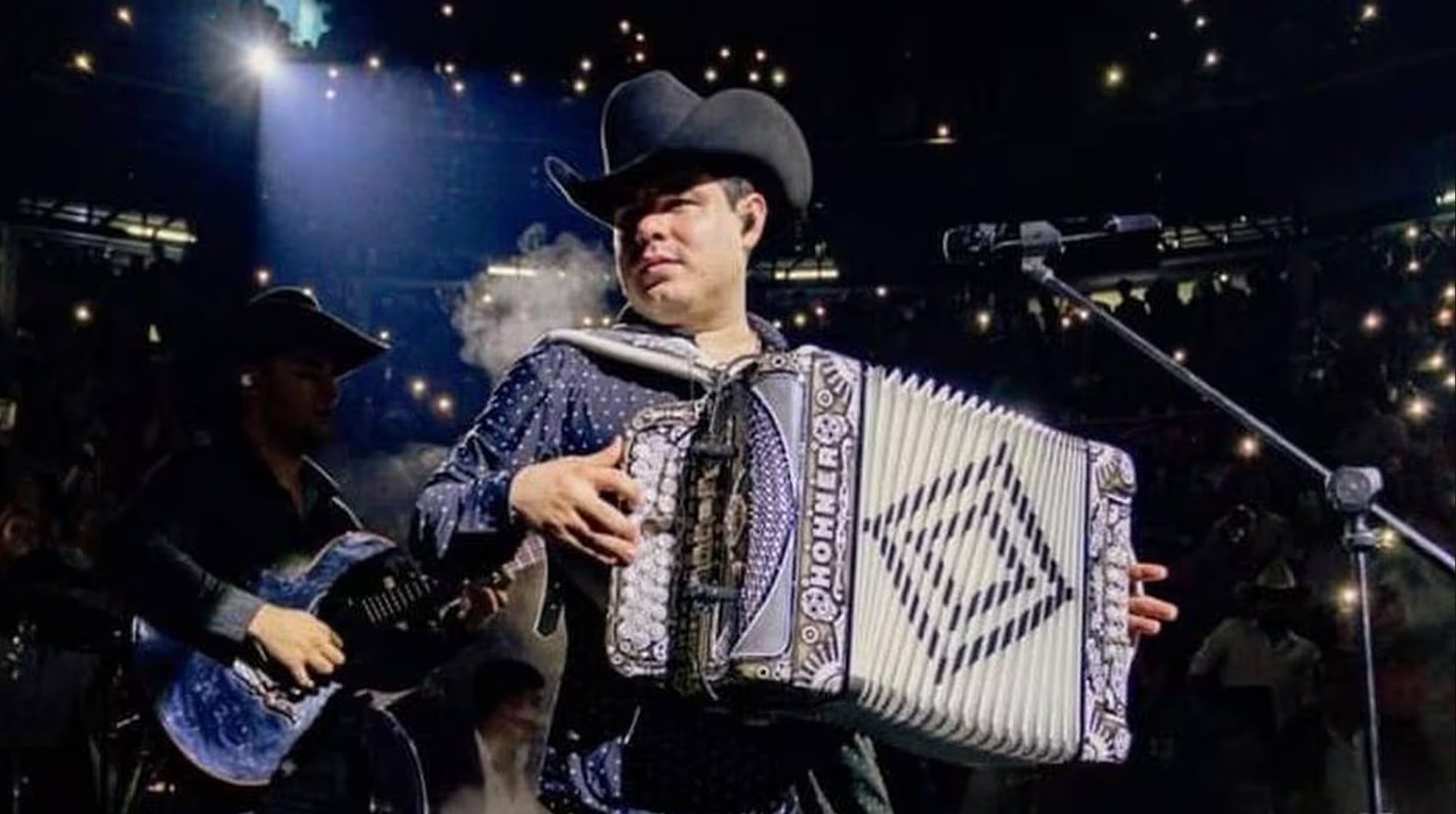 alfredo olivas portada