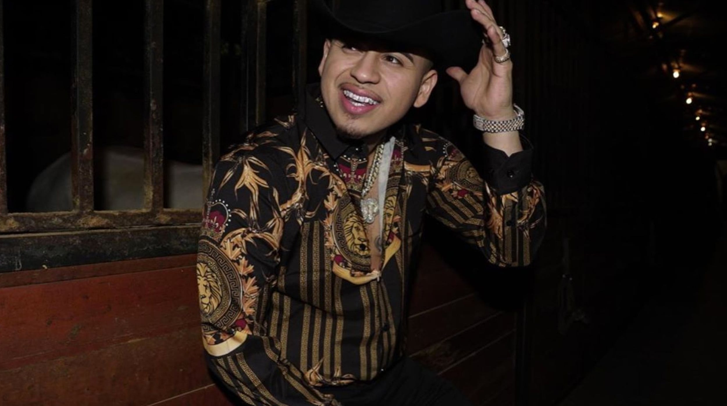 fuerza regida portada