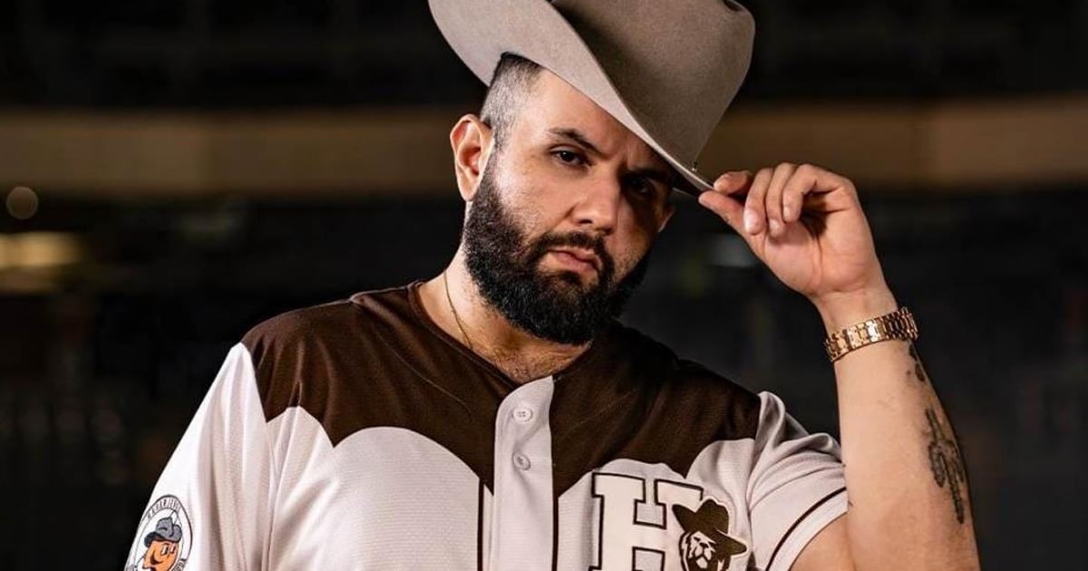 carin leon perico portada comadre